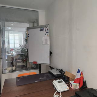 Bureau privé 11 m² 2 postes Coworking Rue Vacon Marseille 13001 - photo 4